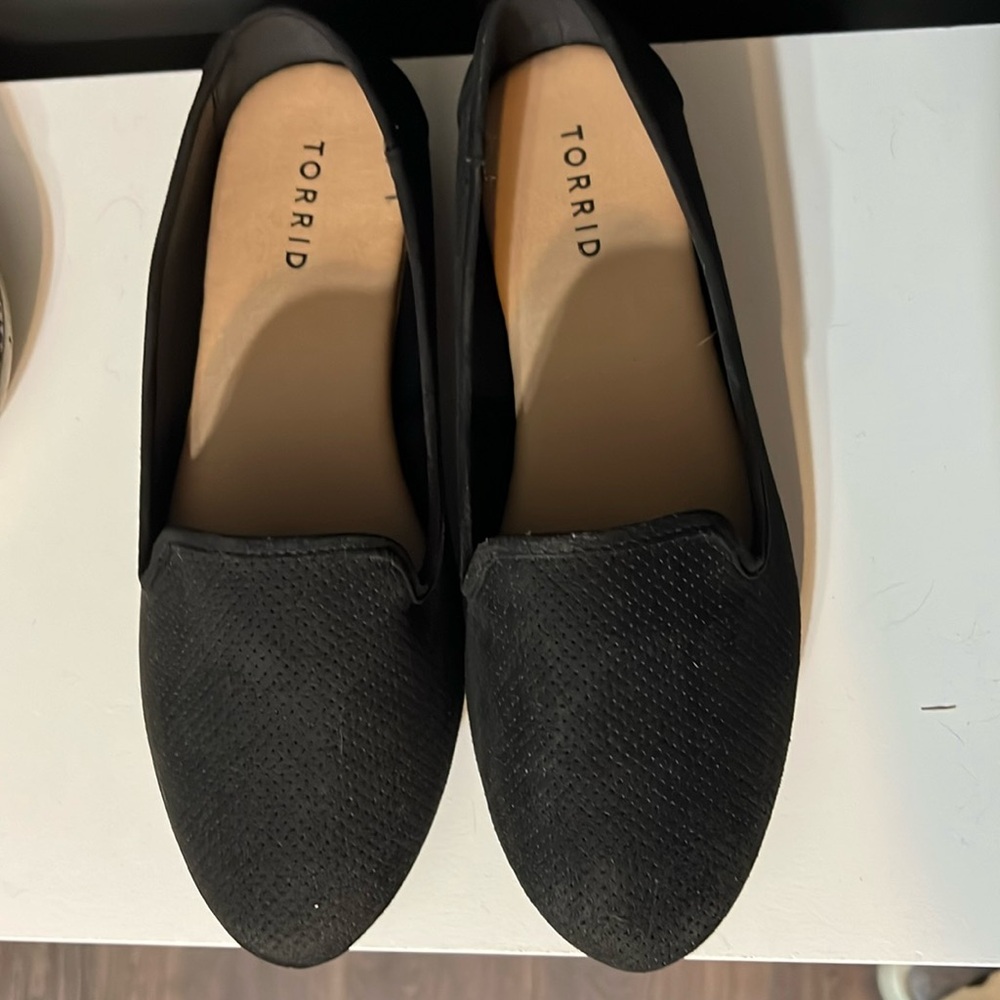 Torrid brand black flats W 9.5 wide width